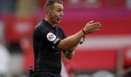 英超最新爆料var,VAR技术助力裁判精准执法，争议判罚有望减少