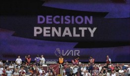 英超最新爆料var,VAR技术助力裁判精准执法，争议判罚有望减少